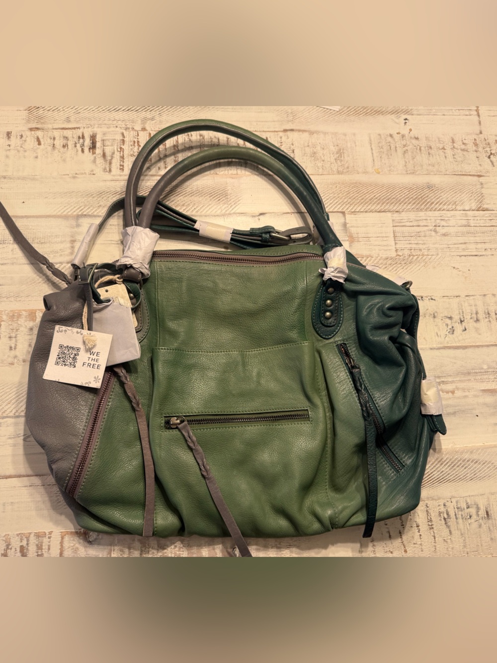🩶💚Free people green ombré Emerson tote